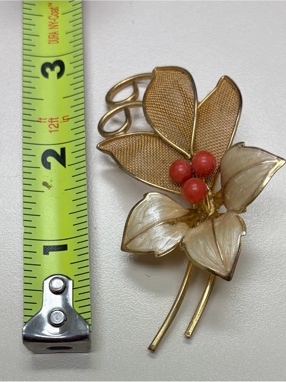 Vintage Mid Century Gold Mesh Floral Brooch Pearlized Enamel Red Berry Pin Mauve